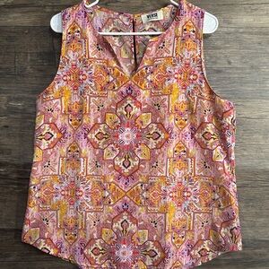 Verse Women's Vibrant Sleeveless Tank Top